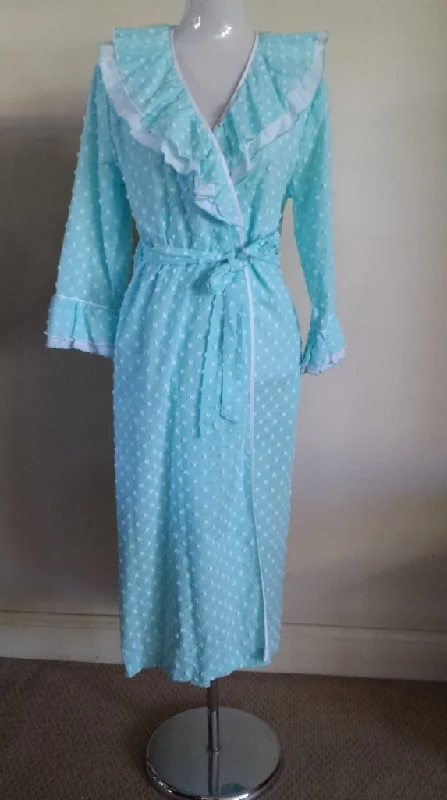 women's pajamas for those who seek ultimate relaxationVikki James Contessa Flounce Collar Cotton Dressing Gown