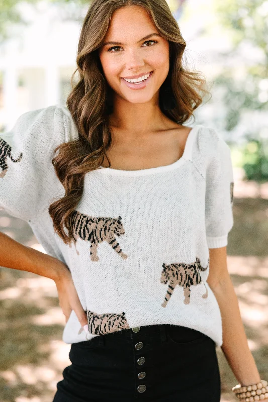 Women's Solid Color ShortsCan't Hide Ivory White TIger Print Sweater