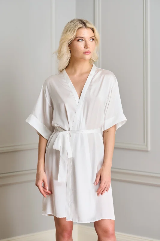 women's pajamas with a timeless appealIvory Luxe Robe